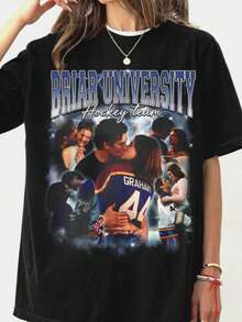 Briar University Hawks Hockey T-Shirt, Campus Love Story Tee - Negro - Ver 1