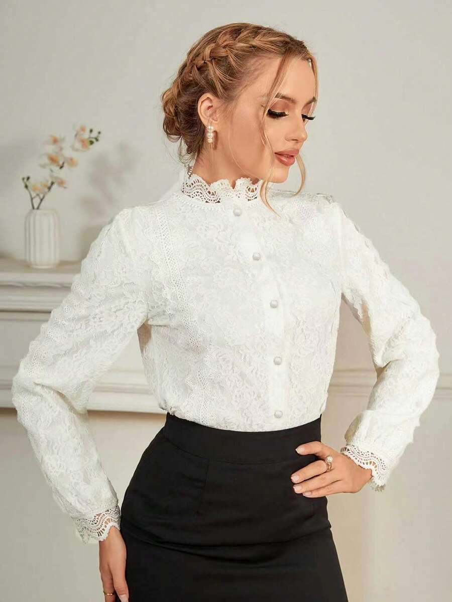 Blusa feminina elegante de manga comprida com detalhes em renda branca para a primavera. - Branco - Ver 1