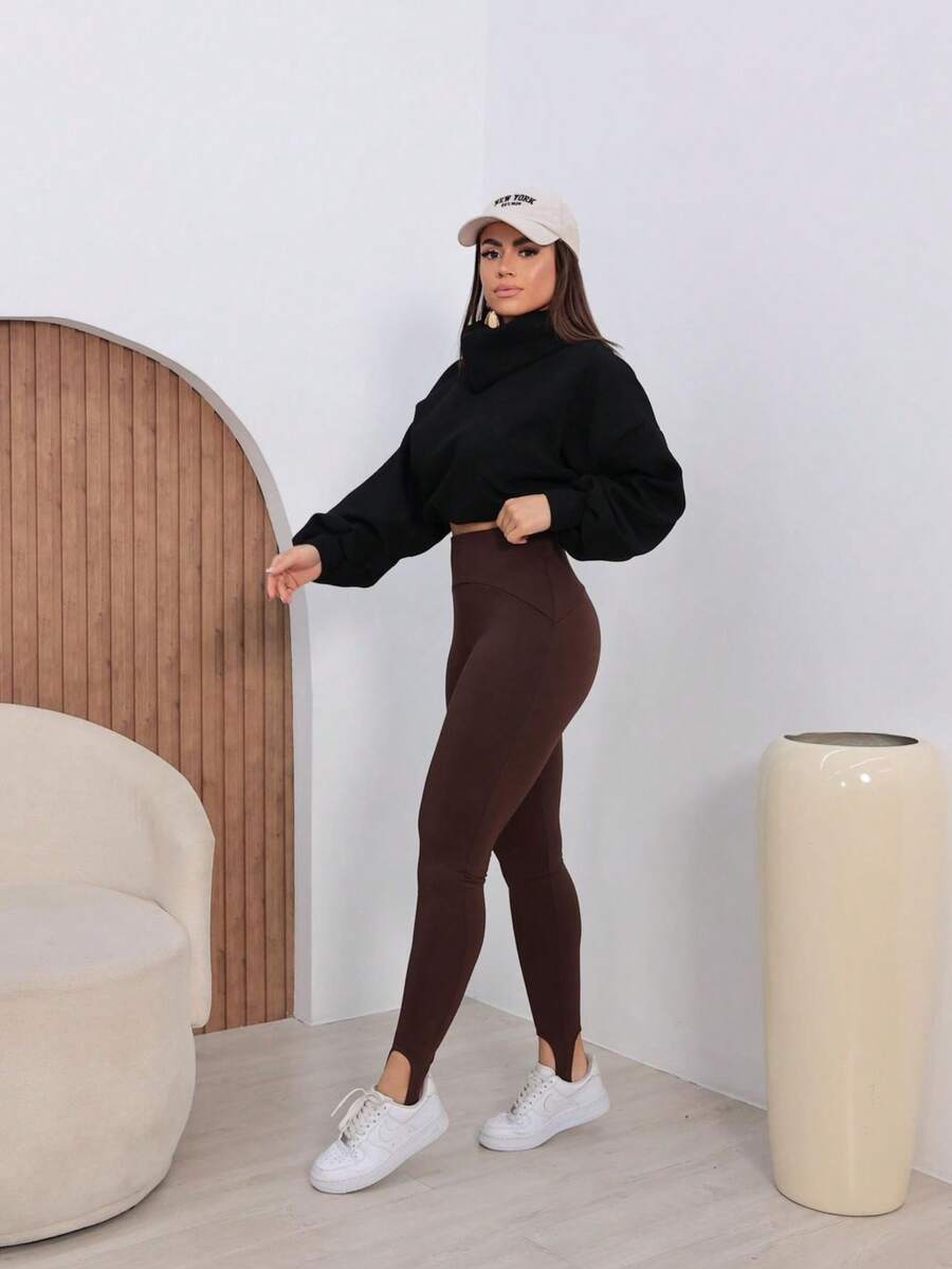 Women's Comfortable Shaping Leggings With Footed Detail, Casual Winter Fashion - 鏽棕色 - 查看 1