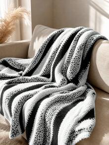 1pc Taffeta Striped Pattern Blanket, Warm, Soft And Comfortable Throw Blanket For Home Dehttps://Img.Ltwebstatic.Com/V4/J/Spmp/2026/06/04/13/1780cor, Suitable For Bed, Sofa, Office, Room, Dorm, Machine Washable, Suitable For Spring, Summer And Autumn - Black - View 6