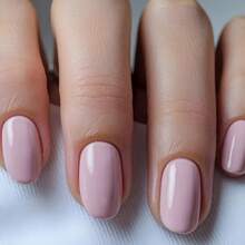 COSMI MILANO Made In The UK. One 8ml Gel Polish. Hydrating And Nourishing Nail Treatment. Professional Salon-Quality Glossy Finish With A Glossy Glass Effect And Natural Clear Gel. Long-Lasting And Quick-Drying For Elegant And Professional Care. Colors Suitable For Spring And Summer. - ROSA BABY 248 - 查看 3