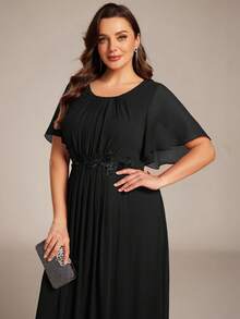 EVERPRETTY Elegant Black Plus Size Mother Of The Bride Dress, Round Neck With Ruffle Sleeves, Floral Applique Waist Design, Chiffon Maxi Skirt Wedding - Black - View 2