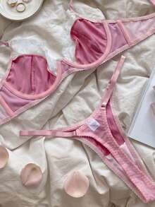 Women's Satin Lace Lingerie Set, Underwire Bra And Thong, Sweet Floral Eyelash Lace Lingerie - Pink - View 5