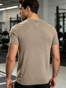 Under Armour 男士速干T恤，健身上衣，Vanish Seamless SS，跑步、健身、休闲皆宜，修身款，轻盈透气短袖圆领训练T恤，1382801-300 - 棕色 - 查看 2