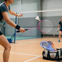 Badminton-Schläger Set mit Transparenter Hülle, Leichte 62.5cm, Ideal für Kinder und Anfänger, Set für Indoor- und Outdoor-Sport, Inklusive Schläger und Tragetasche - Pink - Übersicht 1