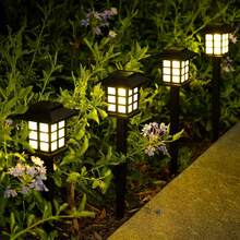 2入組與6入組 LED 太陽能花園燈，塑膠戶外燈籠式路徑照明燈，600mAh 鎳電池供電，簡易安裝，適用於走道、庭院與社區裝飾－白光、暖光與彩色光 - Small House - 查看 6