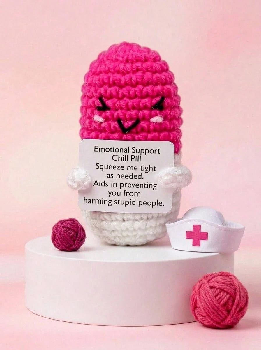 POKOJA LAND 1pc Handmade Crochet Pink Pill-Shaped Symbolic Gift: Is A Symbol Of Gratitude And Appreciation For Medical Heroes. The Adorable Design Represents Dedication, And Thankfulness, Making It A Gift To Commemorate Their Hard Work. - Multicolor - View 1