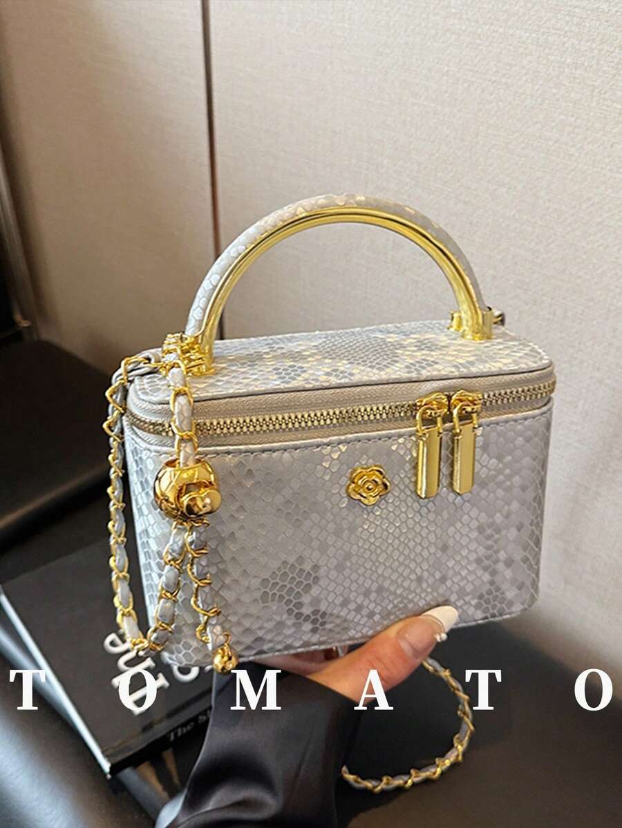 1pc Black Casual Versatile Handheld Square Bag, Fashion Embroidered Lattice Fabric, Suitable For Work Phone Lipstick Coin Storage Small Pouch