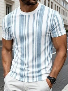 Manfinity Dauomo Men's Casual T-Shirt With Colorful Graphic Print Of The Letter R - Baby Blue - View 1