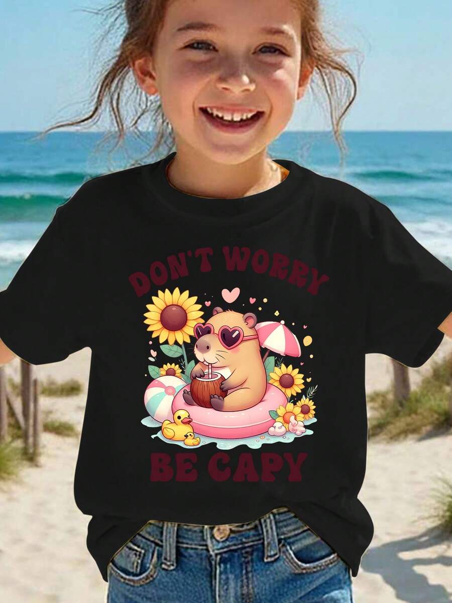 Camiseta de manga corta para niñas, estilo veraniego, con estampado de capibara "DON'T WORRY BE CAPY" para disfrutar del sol, top casual y versátil NY-DX8966 - Negro - Ver 1