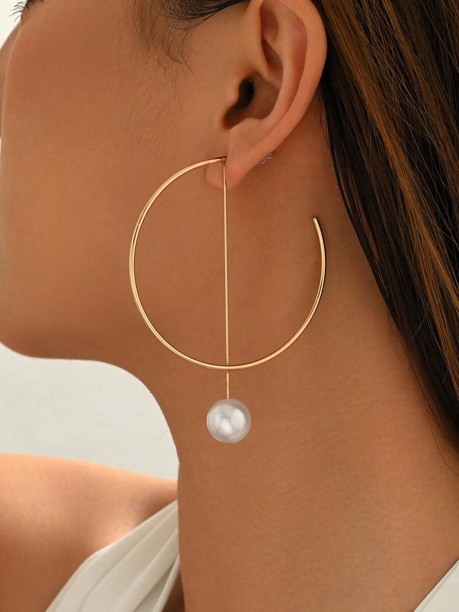 1 Pasang Anting Hoop Minimalis Kasual Personalisasi Baru Geometris Bulat Kawat Besi Belah Mutiara Imitasi Fashion Kreatif - Kuning keemasan + putih - View 1
