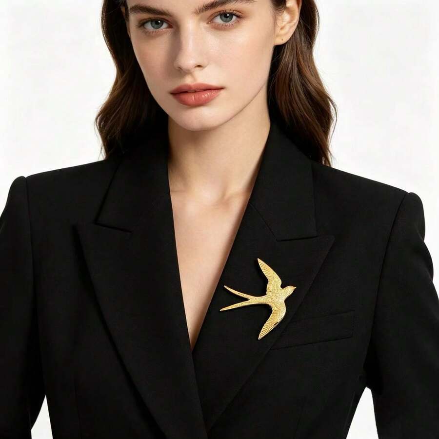 Vintage Embossed Swallow Brooch, Luxury Suit Pin, Unisex Clothing, Bag, Hat Decoration Gift - Swallow - View 1