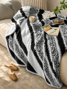 1pc Taffeta Striped Pattern Blanket, Warm, Soft And Comfortable Throw Blanket For Home Dehttps://Img.Ltwebstatic.Com/V4/J/Spmp/2026/06/04/13/1780cor, Suitable For Bed, Sofa, Office, Room, Dorm, Machine Washable, Suitable For Spring, Summer And Autumn - Black - View 4