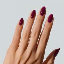 COSMI MILANO Made In The UK. One 8ml Gel Polish. Hydrating And Nourishing Nail Treatment. Professional Salon-Quality Glossy Finish With A Glossy Glass Effect And Natural Clear Gel. Long-Lasting And Quick-Drying For Elegant And Professional Care. Colors Suitable For Spring And Summer. - AMARENA 231 - 查看 2