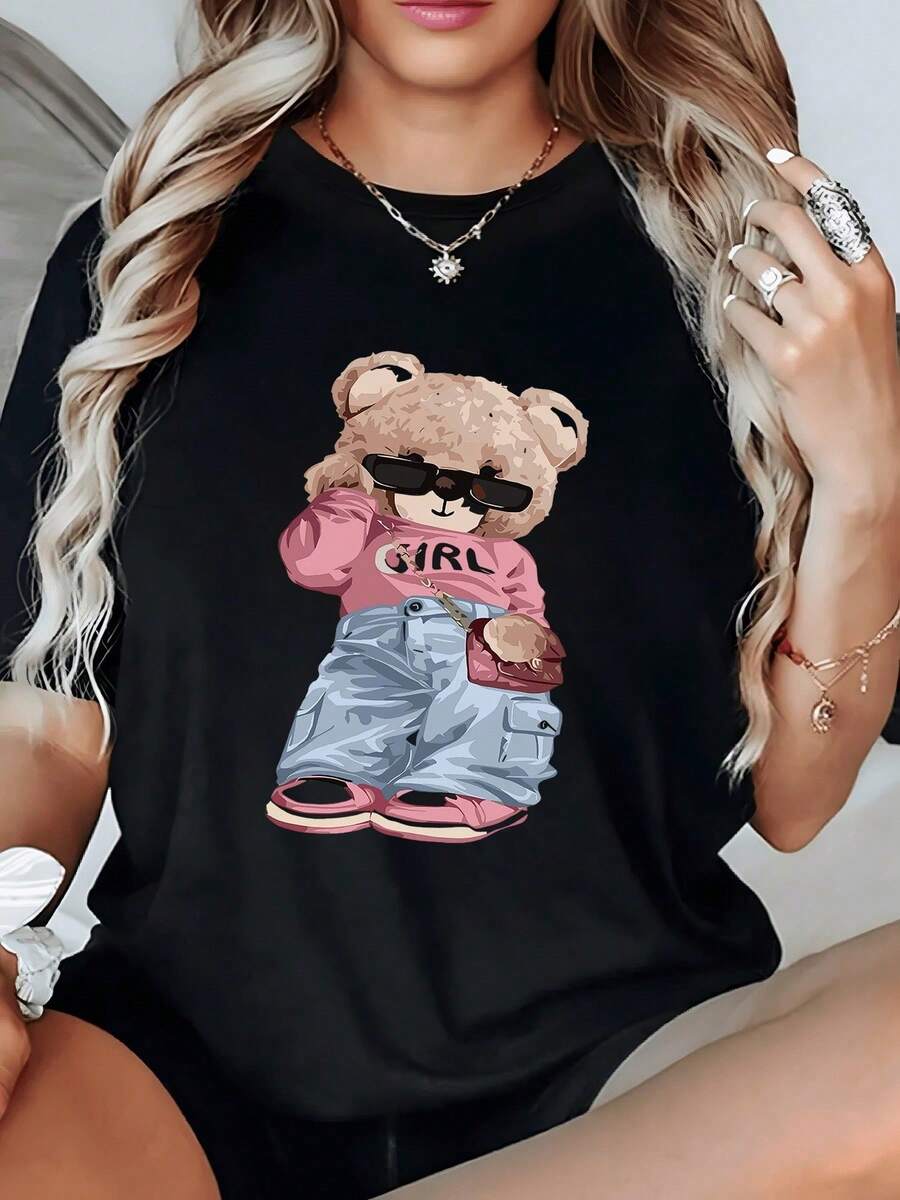 Teddy Bear With Sunglasses And Red Bag Conveys A Fun Attitude And Modern Confidence, Ideal For Young Urban Women. Women's T-Shirt, 100% Soft And Comfortable Cotton. Everyday Wear - 黑色 - 查看 1