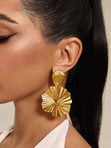 Altistry 1 par de pendientes de botón con diseño de concha de caracol, elegantes y apropiados para uso diario - Amarillo Oro - Ver 1