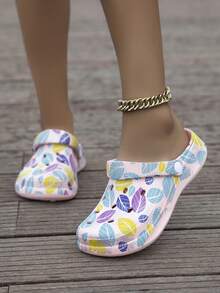 Unisex Lightweight Hollow Out Clogs Outdoor Pool Sandals - Pink - View 3