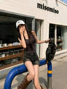 YEAE | 美式復古鉚釘裝飾女款低腰牛仔短褲，高彈力休閒夏季款 - 深灰色 - 查看 8