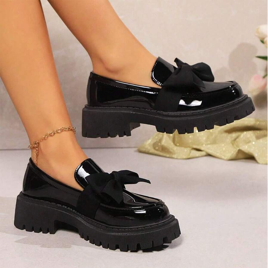 Geeyea Ladies' Black Patent Leather Thick Sole 4.5cm Round Bow Thick Sole Casual Loafers Casual Fashion Retro Shoes Back To School Season