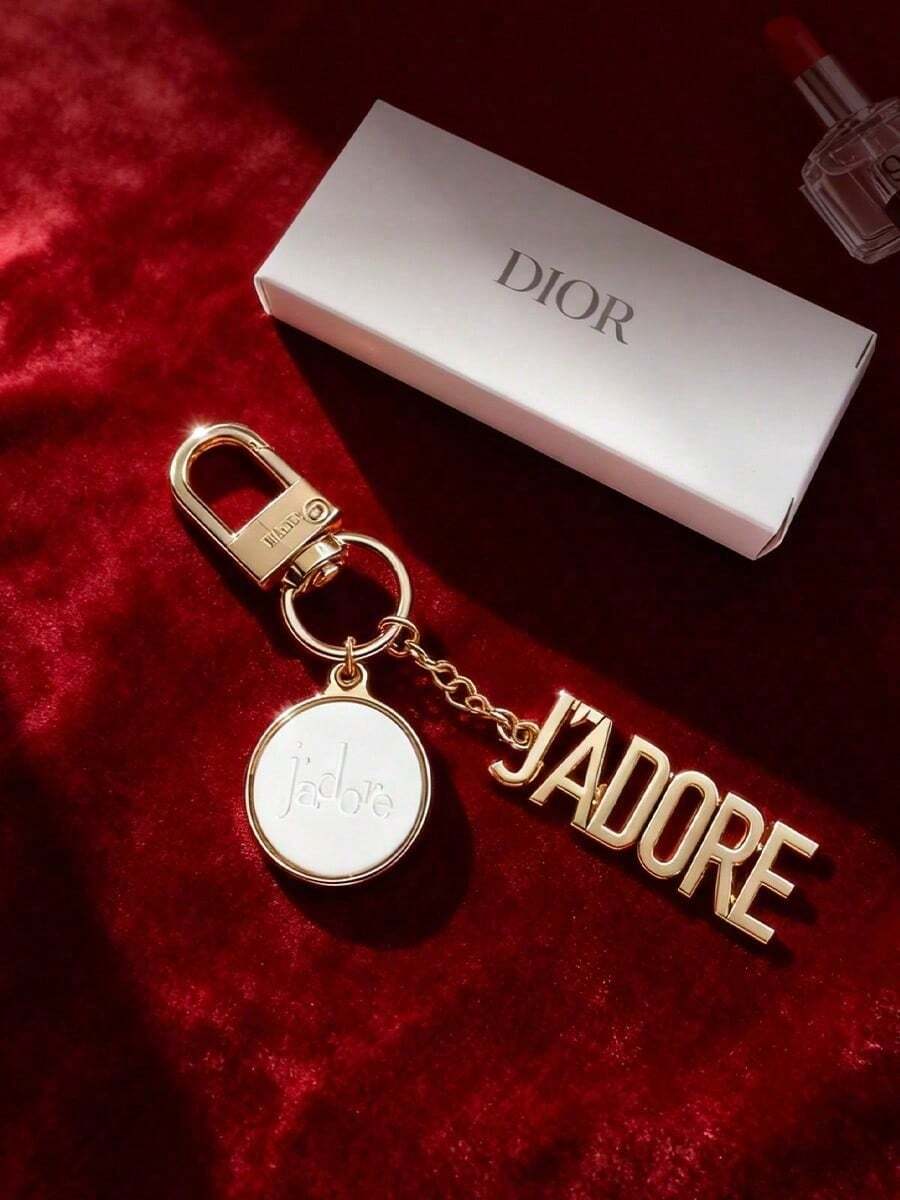 Dior Light Luxury Gold J'ADORE Letter Round Pendant Keychain Diffuser, Bag Charm Car Key Accessory, Commute Travel Personal Decoration, Birthday Valentine's Day Best Friend Exquisite Niche Gift Pendant - Kaneko - View 1
