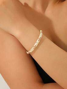 1pc Fashion New Gold-Plated Exquisite Petal Enamel Cloisonné Open Cuff Bracelet, Hinged Cuff Bracelet, White, Women's Jewelry Gift - White - View 2