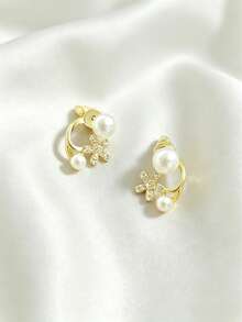 1 Pair Elegant Crystal Flower Faux Pearl C-Shaped Earrings, Sweet Korean Style Studs, Suitable For Daily Wear And Parties - View 3