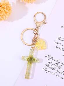 Dried Flower Resin Cross Keychain, Sparkling Heart Pendant Bag Charm, Natural Pressed Flower Cross Keychain, Religious Faith Heart Wallet Accessory - Multicolor - View 9