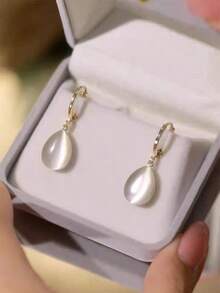 1 Pair Minimalist Elegant Women's Teardrop Double-Sided Cat Eye Stone Earrings, Lightweight Luxurious Versatile - White - View 6