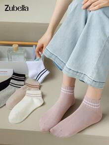 5PAIRS Women's White Black Comfort Striped Socks Athletic Striped Short Socks Ankle Socks,Style & Comfort Crew Socks, Suitable For All Seasons - View 5