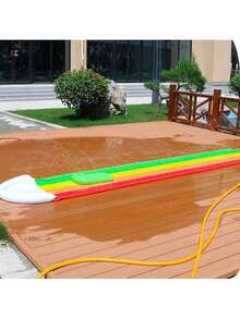 Seluncuran Air Halaman Rumput Sepanjang 15,75 kaki dengan 2 Papan Seluncuran Bergaya Ski dan Sistem Semprotan Air di Sekitarnya, Peralatan Bermain Air Luar Ruangan untuk Halaman Belakang Kolam Renang dan Hiburan Musim Panas - MultiWarna - View 6