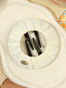 1pc Milky White Solid Color Creative Round Large Disc Hair Claw Clip, Sports Hair Clip, Zero Pressure No-Feel Non-Irritating Flat Anti-Collision Design, Full Back Head Bun Half-Up Hairstyle Clip, Suitable For Driving, Running, Yoga, Fitness, Daily Commute, Casual Fashion Hair Accessory - milky white - View 2
