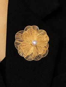 1pc Fashion Niche Design Elegant High-End Hollow Pleated Flower Brooch, Suitable For Women To Wear At Parties And Banquets, Exquisite Luxury Versatile - Yellow Gold - View 10