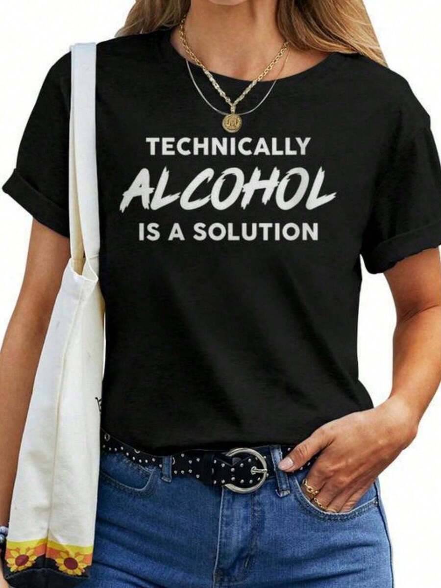 Técnicamente, el alcohol es una solución. Citas de amor por la ciencia. Camisetara mujer Mazezy DE