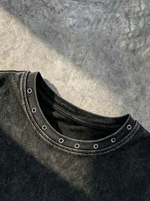 Áo thun nam cổ tròn tay ngắn dáng rộng casual, tay cánh dơi đục lỗ eyelet - màu đen - Xem 3