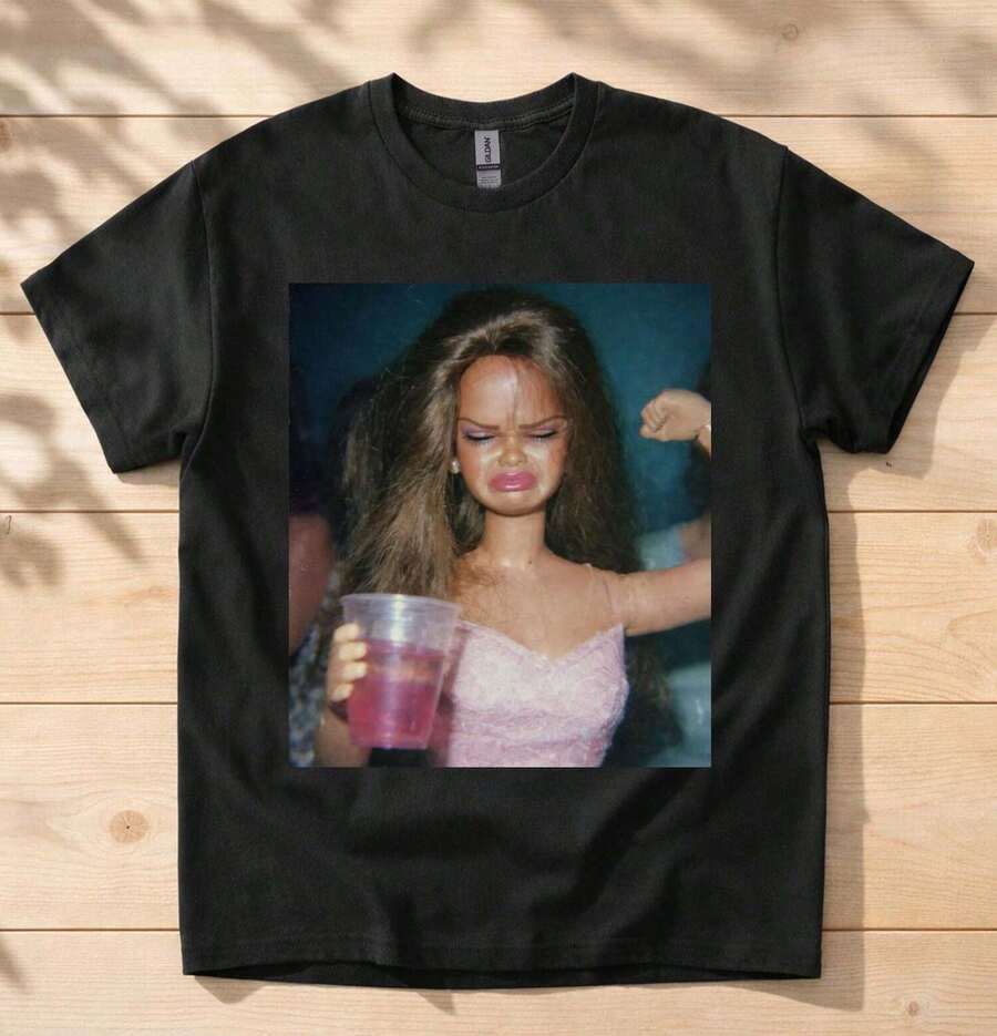 Especial Verano Niña alegre divertido Doll Party gráfica Meme Vintage Shirts Retro gráfico moderno katseye guerreras k pop ropa - Negro - Ver 1
