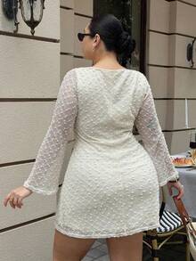 Dripcurv Vestido de mujer talla grande con cuello redondo, parches de encaje, moda diaria, salida, mangas acampanadas - Blanco - Ver 3