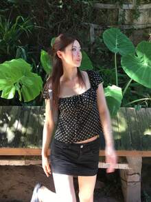 韓式波點短袖上衣 夏季繫帶方領修身顯瘦極簡性感甜美上衣 黑色 - 黑色 - 查看 4