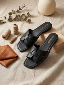 Women Flat Sandals - Black - View 3