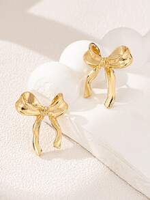 1 Pair Versatile Vintage Bow Stud Earrings - Golden - View 4