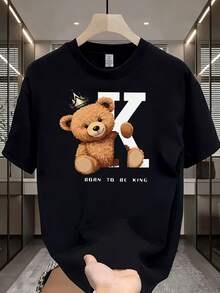 Camiseta Casual de Moda Urbana para Hombres con Estampado de Oso de Peluche Marrón con Corona Dorada y Letra K "Nacido para Ser Rey", Ropa para Adultos, Regalo de Navidad o Halloween, Estilo - Negro - Ver 2