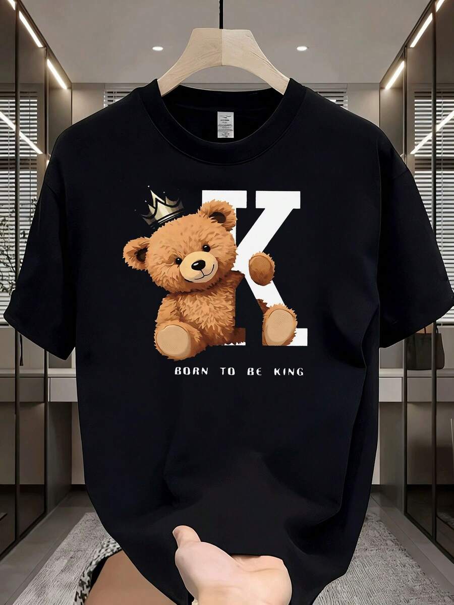 Camiseta Casual de Moda Urbana para Hombres con Estampado de Oso de Peluche Marrón con Corona Dorada y Letra K "Nacido para Ser Rey", Ropa para Adultos, Regalo de Navidad o Halloween, Estilo