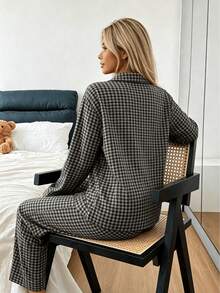 Nina Bonheur 2件組女款格紋鈕扣長袖睡衣上衣 + 直筒彈性腰長褲家居服套裝 - 灰色 - 查看 5