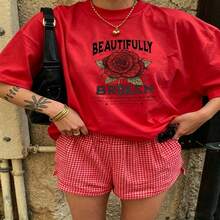 Heartfelt Daily Casual Graphic T-Shirt 100% Cotton Oversized Soft Breathable Casual Crewneck Short Sleeve Top Aesthetic Daily Vintage Red Rose Design For Casual Wearers Fashion Lovers Daily Outfit Enthusiasts Gift Givers - 紅色 - 查看 18
