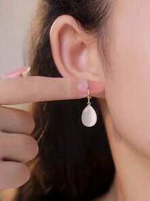 1 Pair Minimalist Elegant Women's Teardrop Double-Sided Cat Eye Stone Earrings, Lightweight Luxurious Versatile - White - View 5