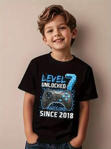 Camiseta de gamer para estudiantes de 7º grado - Desbloqueada en 2018, Diseño gráfico impresionante, Camiseta casual negra para fiestas de videojuegos, Ropa casual de verano, Diseño de juego - Negro - Ver 1