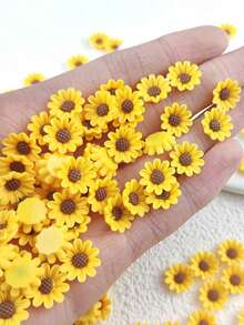50/100 piezas Adornos de resina con forma de girasol - Adornos de flores de resina adecuados para pinzas para el cabello, fundas de teléfono, zapatos, bolsos y varios proyectos de manualidades DIY. - Amarillo - Ver 5