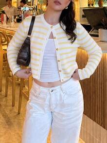 女款春夏新款極簡優雅度假風浪漫性感條紋開襟衫 - 白色拼黃 - 查看 3