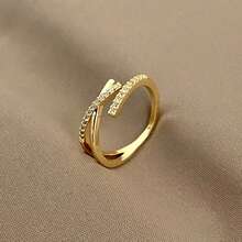 1 buah Cincin Salib Berlian Imitasi, Desain Berongga Minimalis, Cincin Garis Geometris yang Segar, Manis, dan Modis, Cincin Pita Tipis untuk Wanita - Emas - View 6