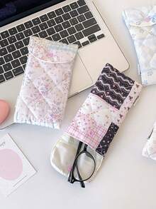 Fashionable Korean-Style Ditsy Floral Eyeglass Bag; Quilted Patchwork Printed Eyeglass Case; Suitable For Fashion Glasses, Eyeglass Accessories Or As Decorative Pendant - Multicolor - View 2