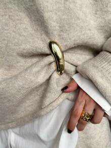 1pc Minimalist Metallic Glossy Brooch, Suitable For Waist Decoration Of Dresses And Coats, Fashionable High-End Accessory - Multicolor - View 3